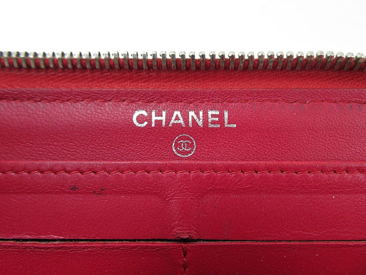 Authentic CHANEL Red Quilted Leather CC Long Wallet Zipper Authentic CHANEL Red Quilted Leather CC Long Wallet Zipper