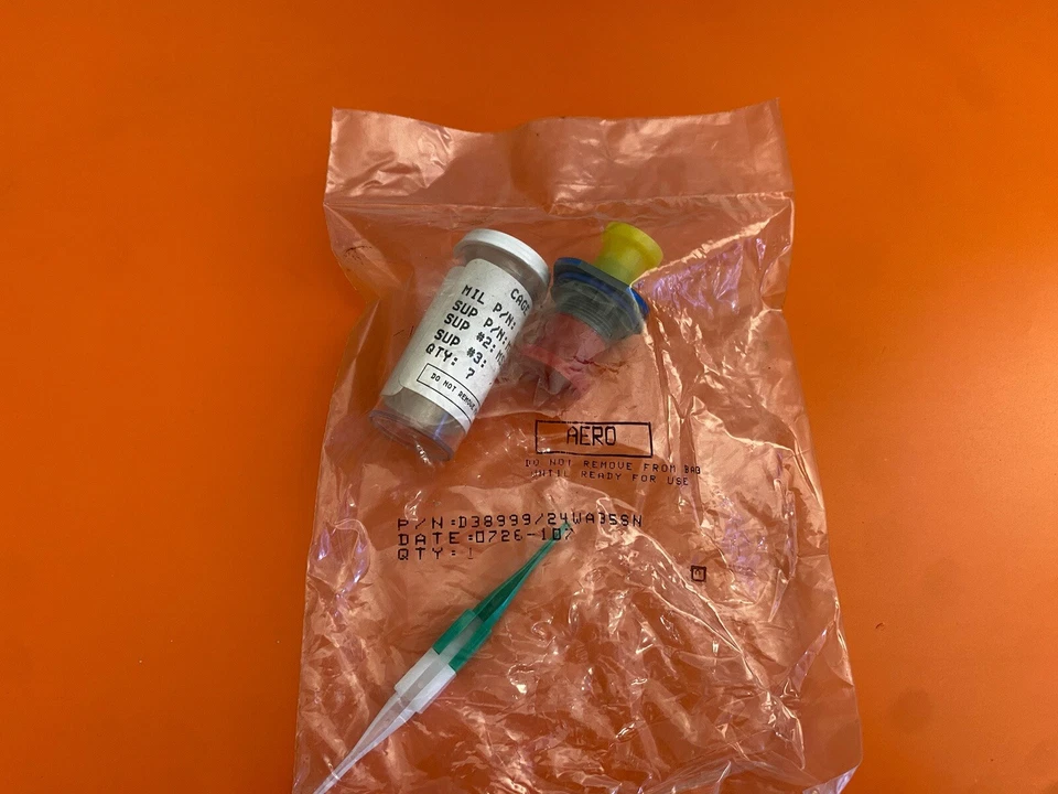 Aero/Amphenol Circular MIL Spec Connector 6P D38999/24WA35SN Qty 3 - Image 4 of 4