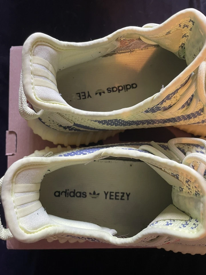 Size UK 8.5 - adidas Yeezy Boost 350 V2 Semi Frozen Yellow (2018), photo 3 of 3