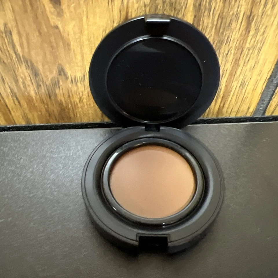 Avon fmg MATCH Corrector  Brightening Perfector TAN-DEEP New in Box - Image 2 of 4