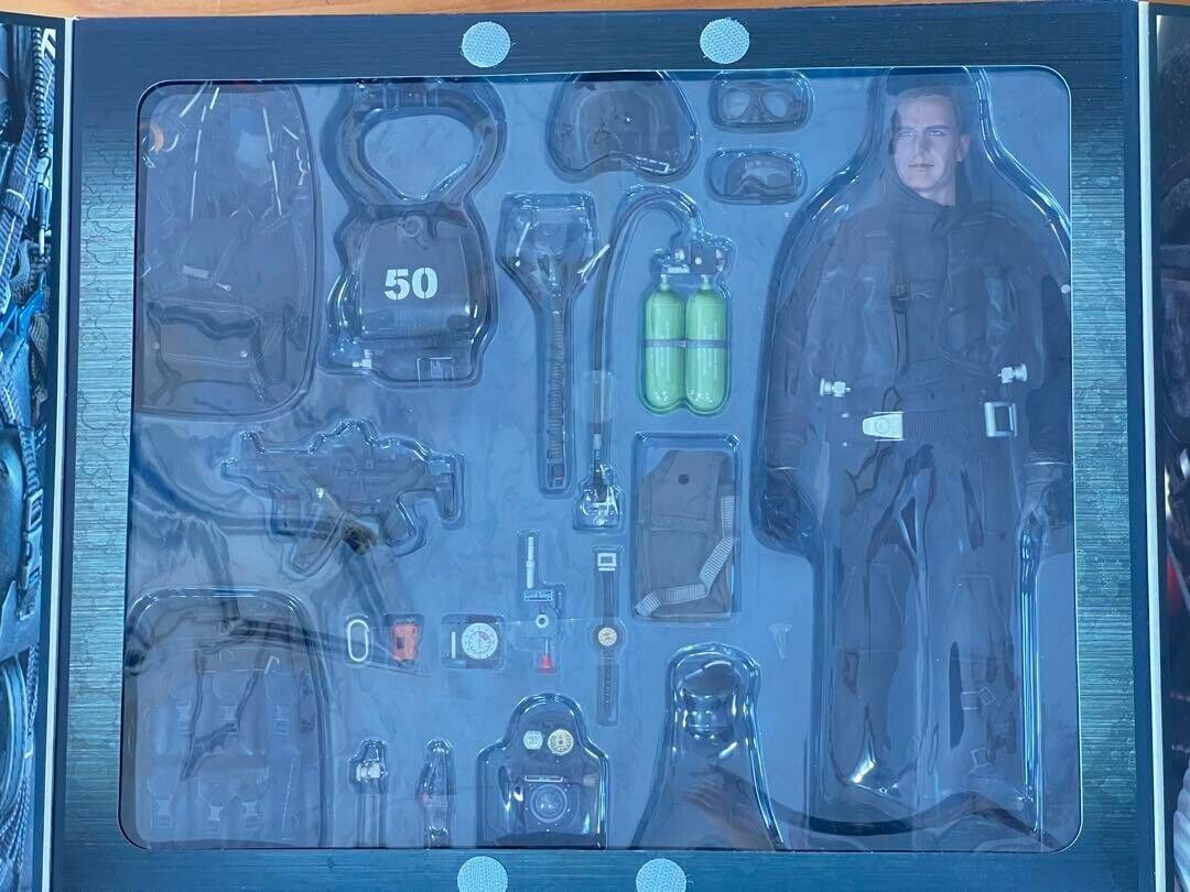 NEW Hot Toys 1 6 NAVY SEAL HALO UDT JUMPER JUMP SUIT VER NIB NEW Hot Toys 1 6 NAVY SEAL HALO UDT JUMPER JUMP SUIT VER NIB
