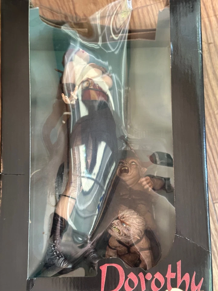 Figura exclusiva McFarlane's Monsters Twisted Land of Oz DOROTHY Collectors Club Foto 4 de 4