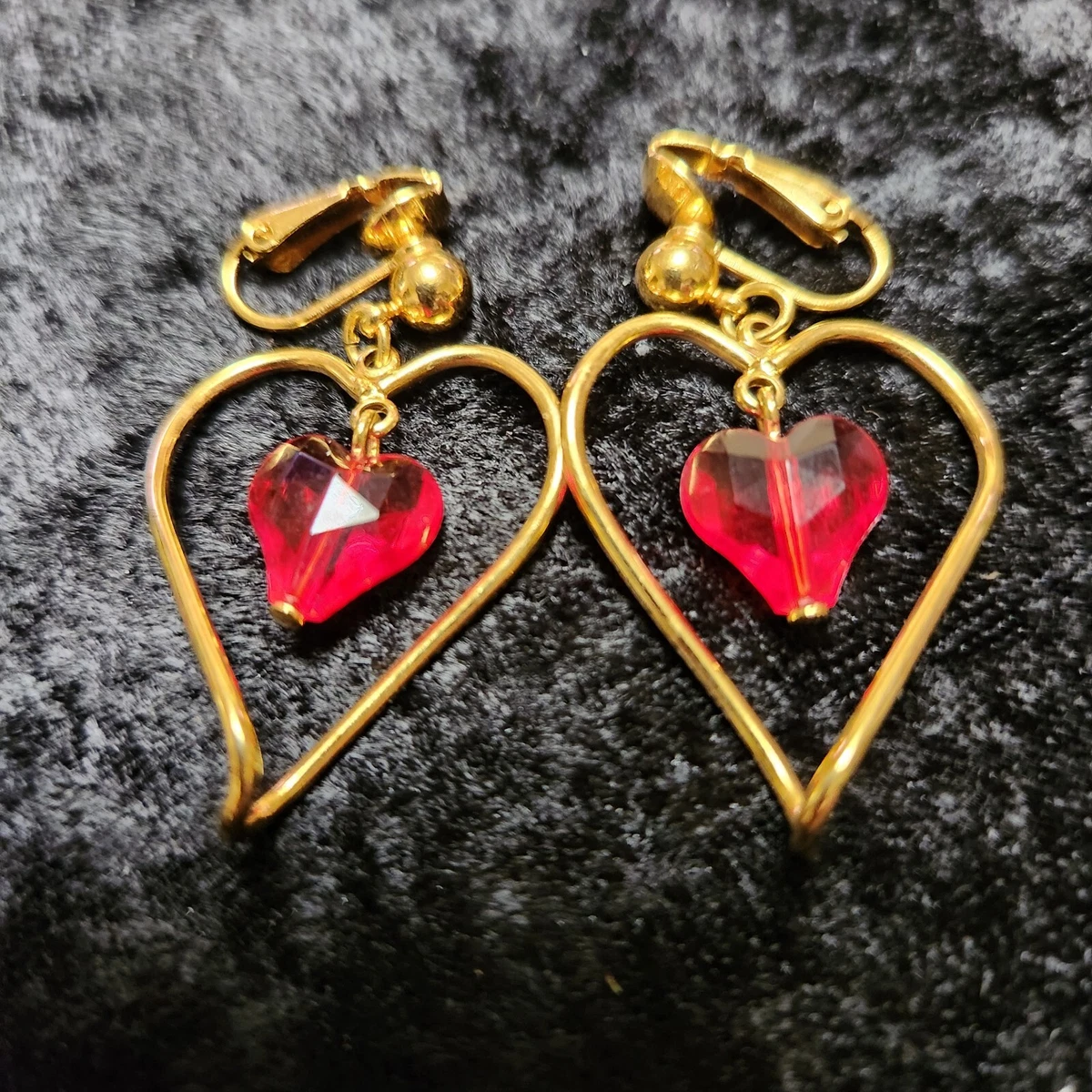 Vintage Avon Cute Heart Clip On Earrings Red Gold Tone eBay