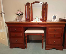 Brown Wooden Dressing Table 7 Drawers Tri-Fold Arched Mirror & Stool