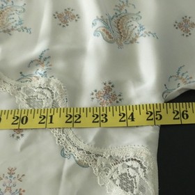 NWT Victoria&rsquo;s Secret Cream Romantic Paisley Floral Sexy Lace Trim Kimono XS/S