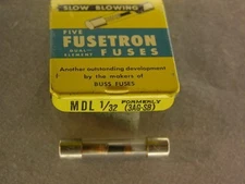 5 Cooper Bussman MDL1/32 1/32A 250V Time Delay 1/4x1-1/4 Glass Fuses (Old Type)
