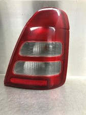 Feu arrière Daihatsu GRAN MOVE