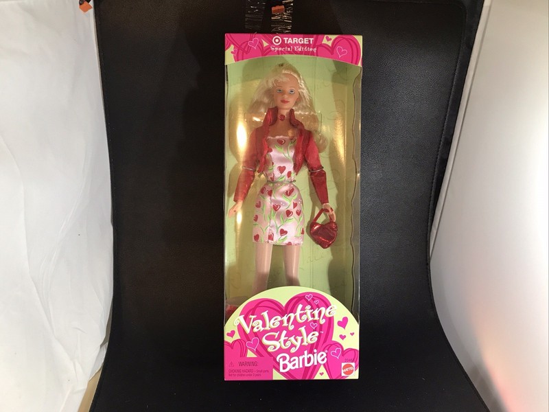 Vintage 1998 Target Valentine Barbie Doll #20465 New! MIB