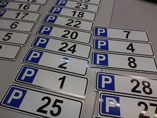 Privatparkplatz/Stellpl&auml;tze Nummern/Text nach Angabe  Gr&ouml;&szlig;e 270x80x4,0 mm