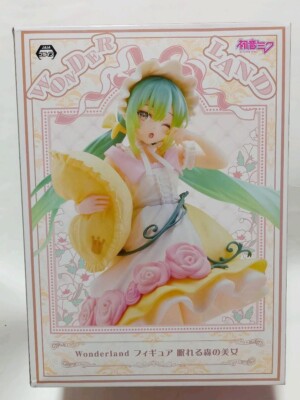 Hatsune Miku Wonderland Sleeping Beauty Figure Figurine