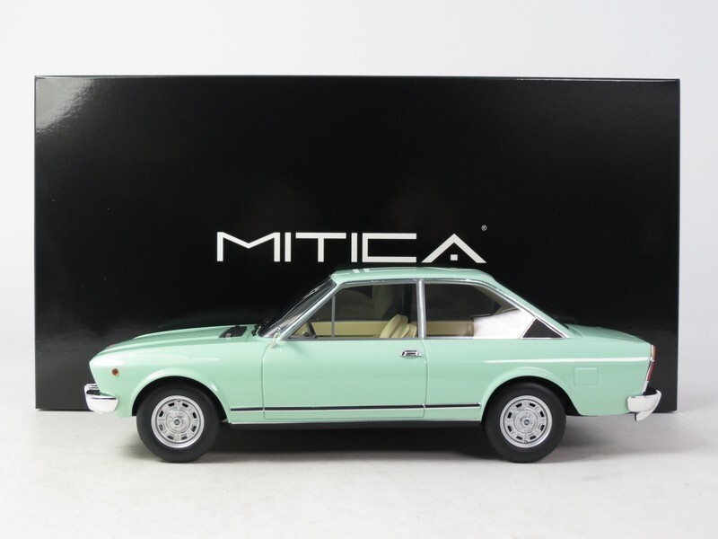 ミニカー MERCURY FIAT 124 SPORT COUPE Legendary Fiat 124 Sport Coupe Series 3 Light Green 1974 1