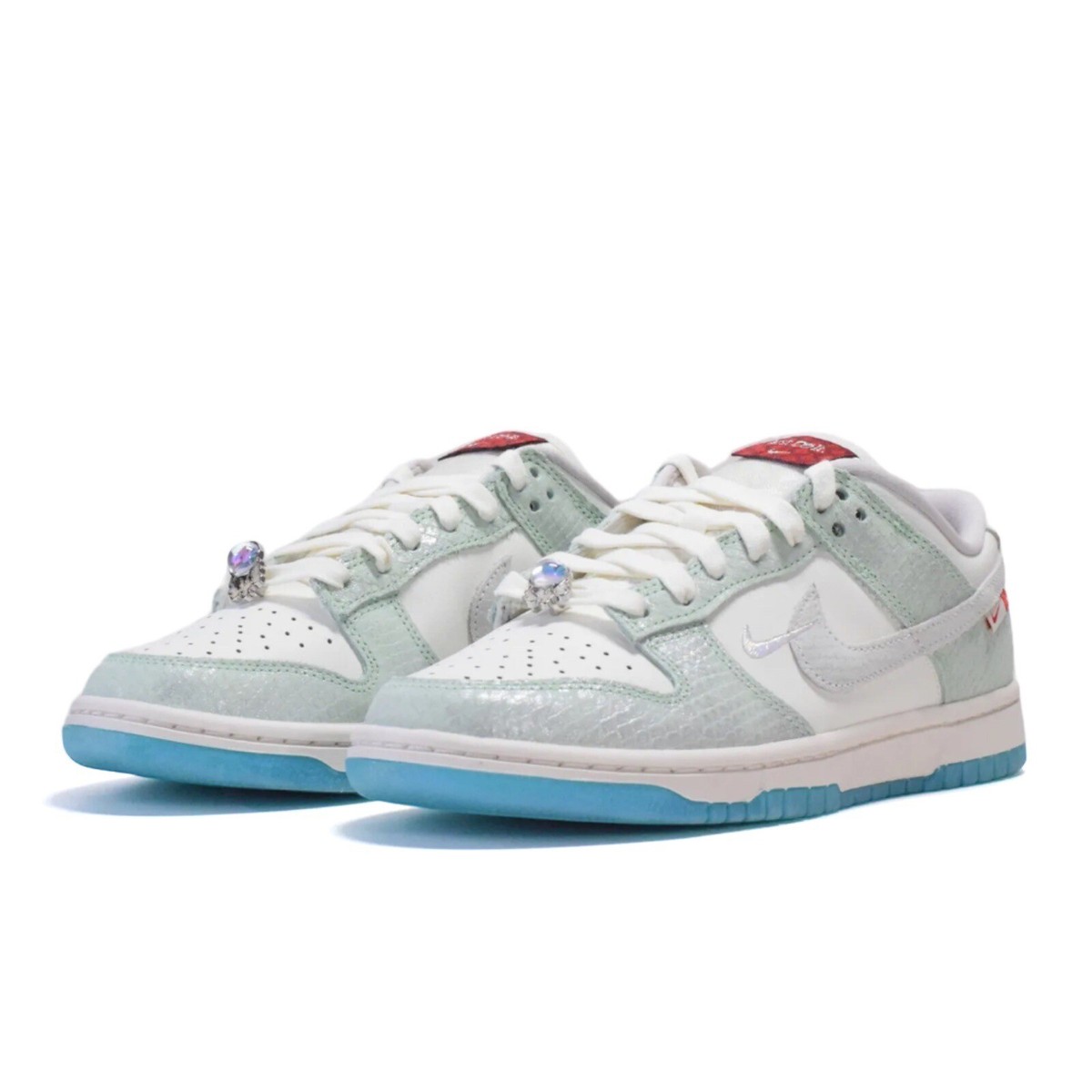 Nike Dunk Low LX CNY Year of the Dragon Womens Size FZ5065 Nike Dunk Low LX CNY Year of the Dragon Womens Size FZ5065