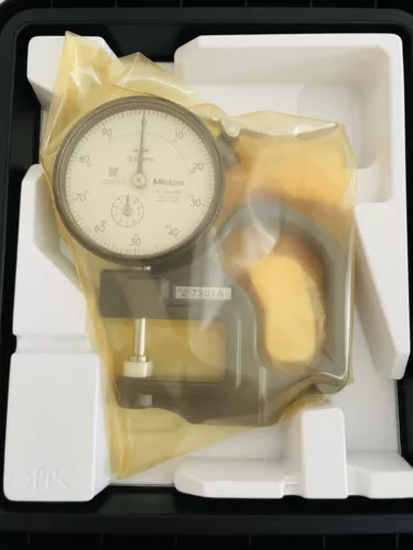 Mitutoyo Dial Thickness Gage Flat Anvil Metric Ceramic 7301A  NEW