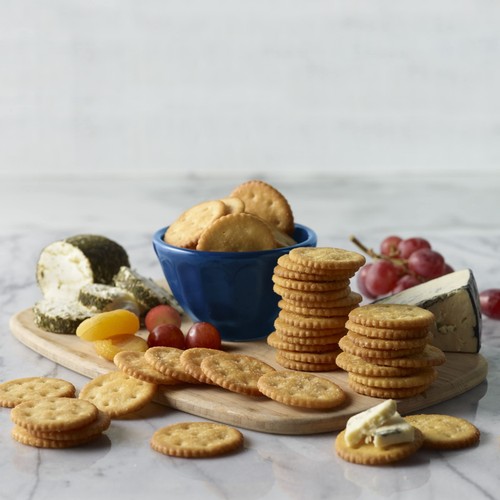 Lance Gluten Free Original Crackers 5 Ounce Pack of 4 Crispy Snack Crackers - Picture 2 of 10