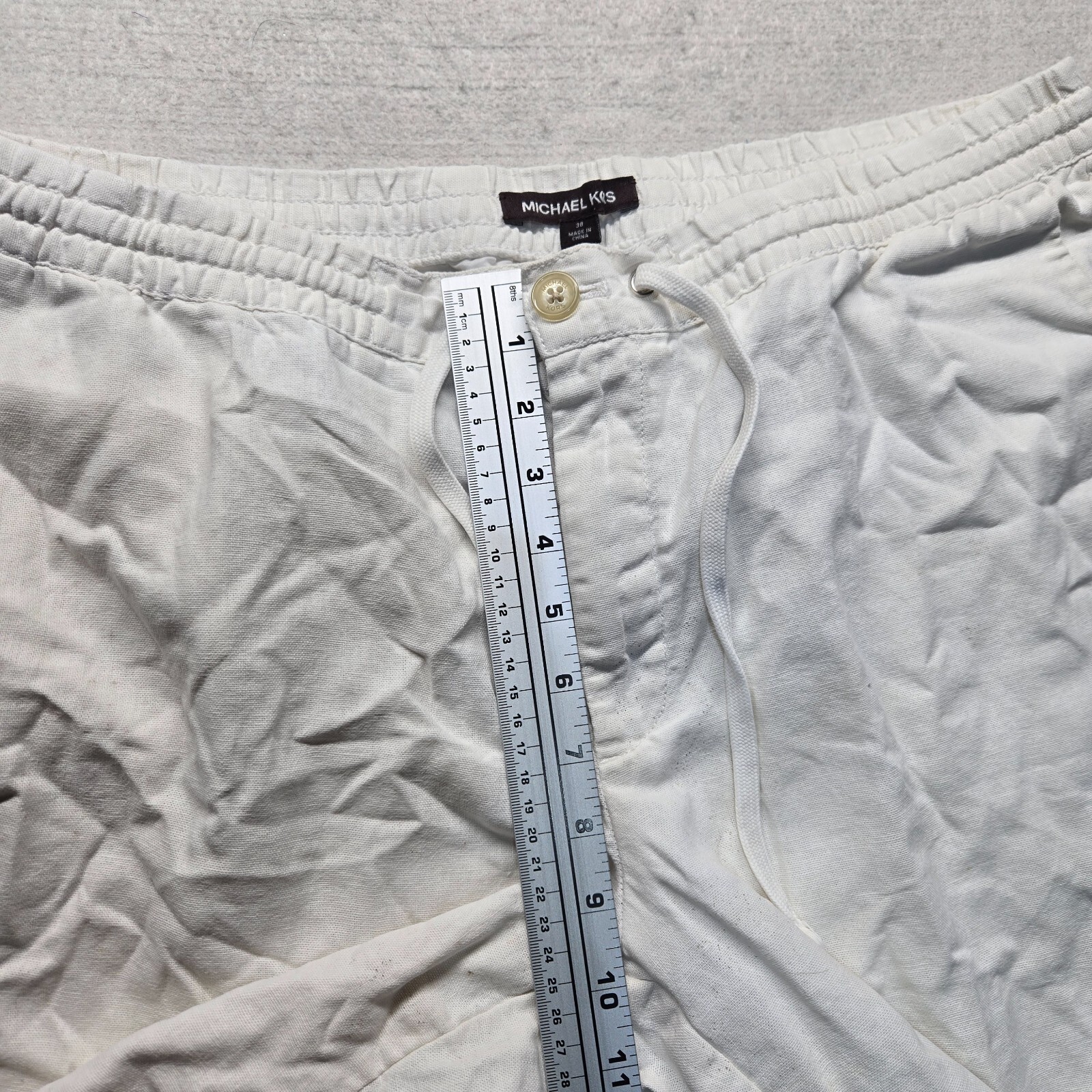 Michael Kors Shorts Solid White Flat Front Bermud… - image 6