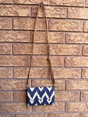 Thirty-One Jewell ''Tons of Funds'' Crossbody Purse