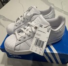 Foto 1 di 8
