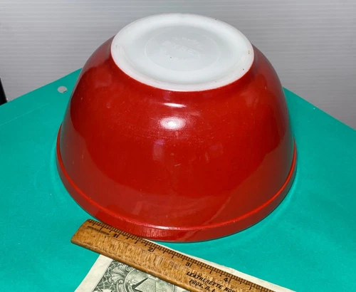 Vintage PYREX Red Mixing Bowl 1-1/2 Quart Model #402 Primary Color Mixing Bowl