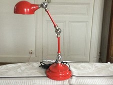 Lampe rouge de bureau