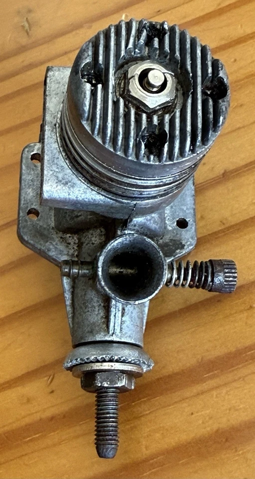 FOX 15 C/L ENGINE PISTON MOVES AS IS GS18 - Image 2 of 4