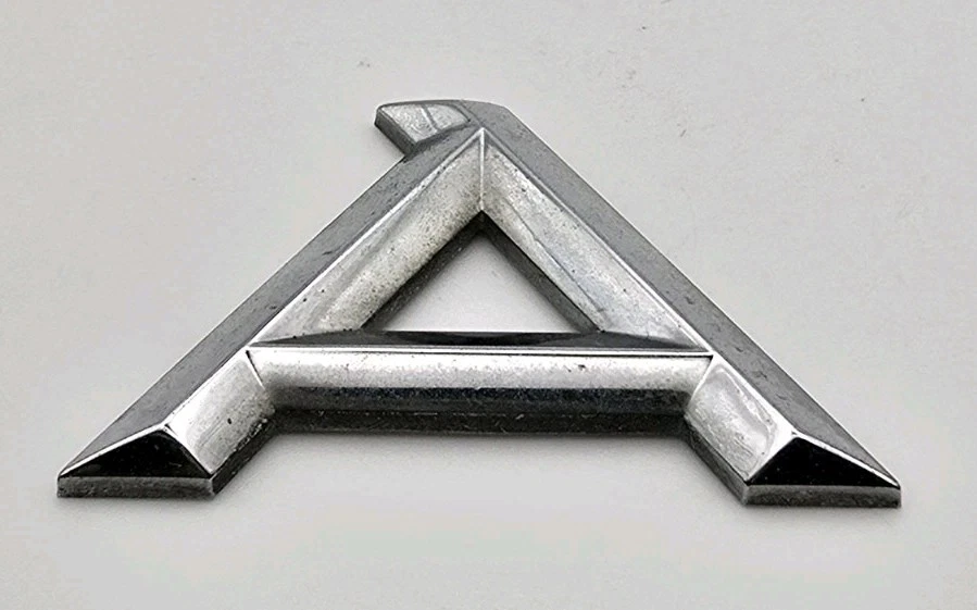 AUDI A4 1996-2000 1.8T LETRA SÍMBOLO SIGNO LOGOTIPO INSIGNIA EMBLEMA OEM Foto 3 de 4