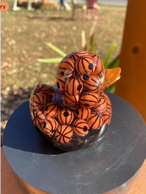 Pato de baloncesto, regalo deportivo de la NBA, regalo de pato, hecho a mano, arte de resina, con caja de regalo Foto 2 de 3