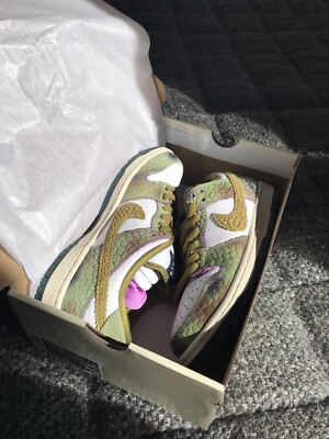 Alexis Sablone X Nike SB Dunk Low Chameleon EUR 42 US 8.5 UK 7.5