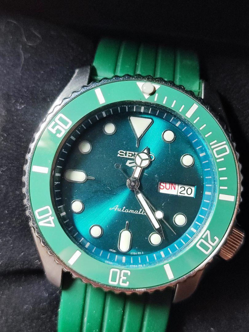 Seiko Sports SRPD61K1 Stainless Steel Day Date