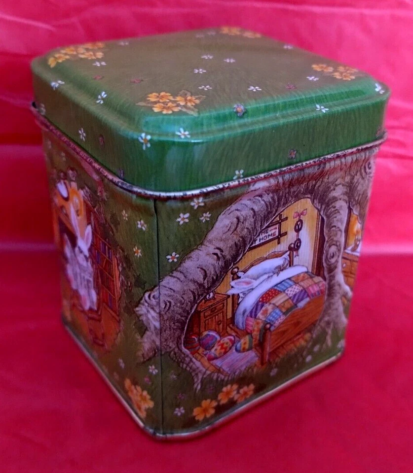 041.  Vintage St Michael EMPTY Bunny Tin Decorative Presentation Gift Box Tin - Image 3 of 4