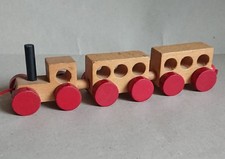 Vintage drewniane zabawki mała kolejka, z rolkami do ciągnięcia, lata 60. / 1970
