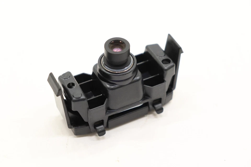 2021 - 2024 INFINITI QX80 REAR VIEW PARK PARKING ASSIST CAMERA OEM - Image 3 of 4