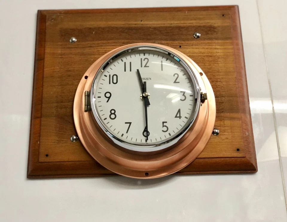 Reloj Ciudadano Eléctrico de Pared Original Submarino Revestimiento de Cobre - Hecho en Japón Foto 2 de 4