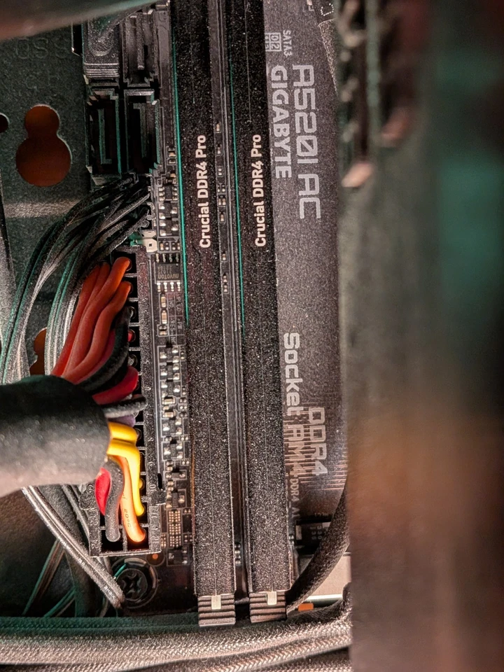 High-End Gaming PC – Ryzen 9 5900X, XFX RX 6700XT 12GB, 32GB RAM, Liquid Cooling - Image 2 of 4