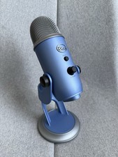 Blue Microphones Yeti USB Microphone Podcasting