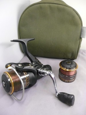 DAIWA HARRIER MATCH 2553 HECKSCHLEPPROLLE & ERSATZSPULE ** SEHR GUTER ZUSTAND ** FEEDER/SCHWIMMERANGELN