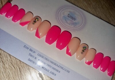 Maßgefertigte handgefertigte Press on Nails Sets