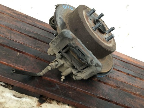 Toyota Celica Right Rear Hub Assembly with Caliper ZZT231 11/1999-10/2005 - Picture 2 of 7