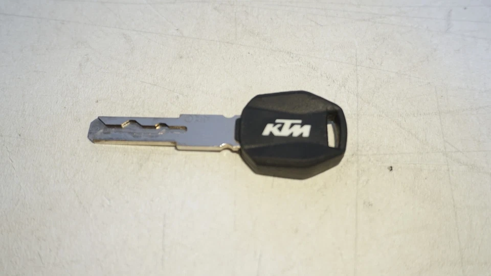 KTM 1290 SuperDuke GT 2017 juego de bloqueo llave tapa de gasolina bloqueo de maletero completo 160677 OEM Foto 2 de 4