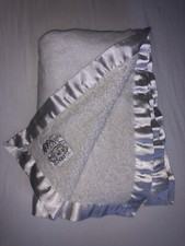 White Little Giraffe Chenille Blanket