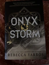 Onyx Storm (Wing and Claw Collection) by Rebecca Yarros (2025, Hardcover)