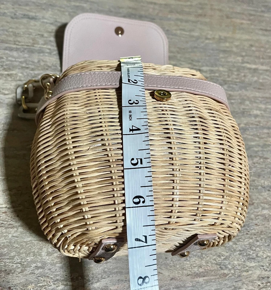 Tommy Bahama Pink Blush and Tan Bag Wicker Basket Satchel.  - Image 3 of 4