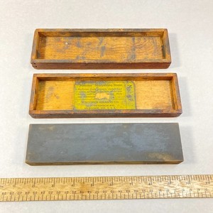 Wisconsin Abrasive Minalox Sharpening Stone Oil Stone w/ Wood Case USA
