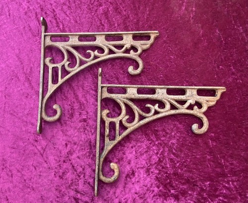 Reclaimed Salvage Pair Of Cast Metal Wall Brackets Depth 24 cms - Picture 2 of 17