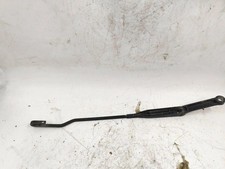 AUDI A4 8D2, B5 Scheibenwischer vorne 8D1955407A 1.80 Petrol 195kw 34647759