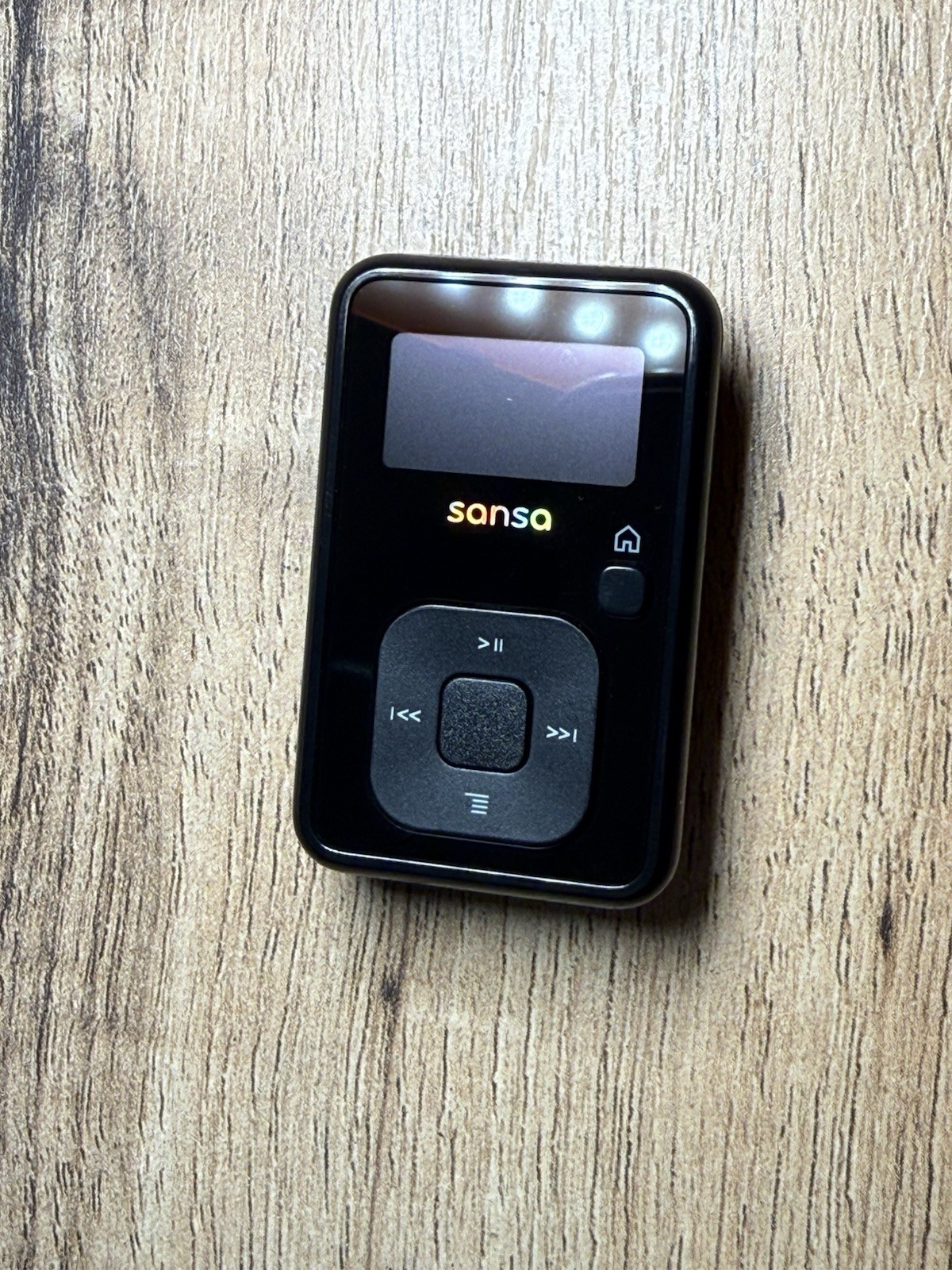 Black * Won&rsquo;t Hold Charge
