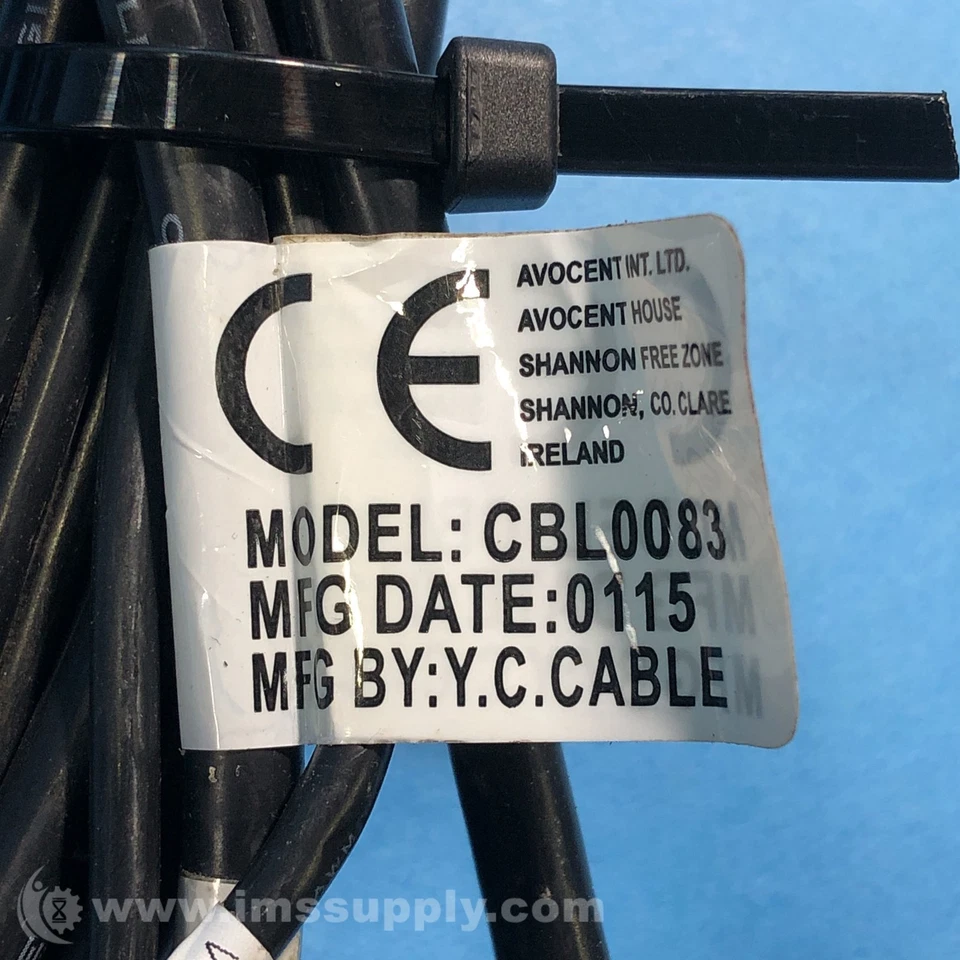 Adaptador de cable de ruptura de doble cabezal Avocent CBL0083 USIP Foto 2 de 4