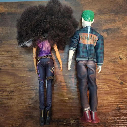 Disney Zombies 3 Willa & Zed Fashion Dolls w/ Outfit 12'' - Picture 4 of 8