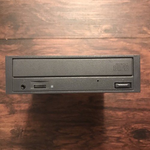 LG Vintage IDE CD-ROM Drive Model CRD-8482B Tested #0208 - Afbeelding 2 van 9