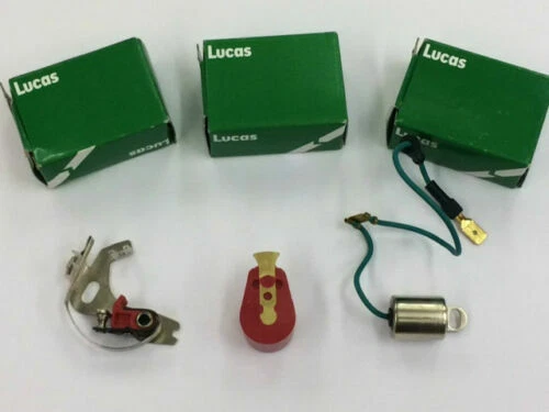 Distributori rossi per auto