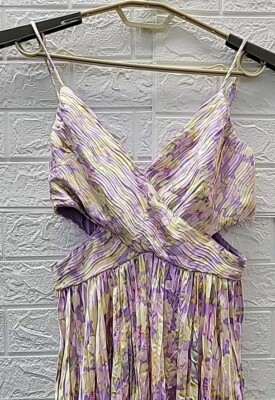 New ASTR Pleated Twist Bust Midi Dress Lilac Yellow Floral Size Small | eBay